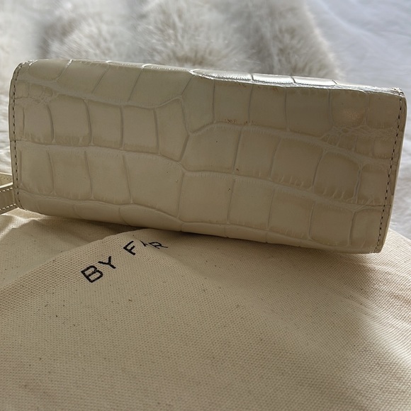 By Far Cream Croc Embossed Mini - Picture 4 of 7